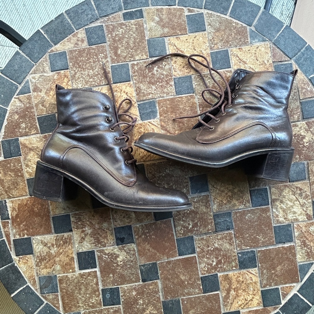 Chocolate brown Brazilian leather ankle boots